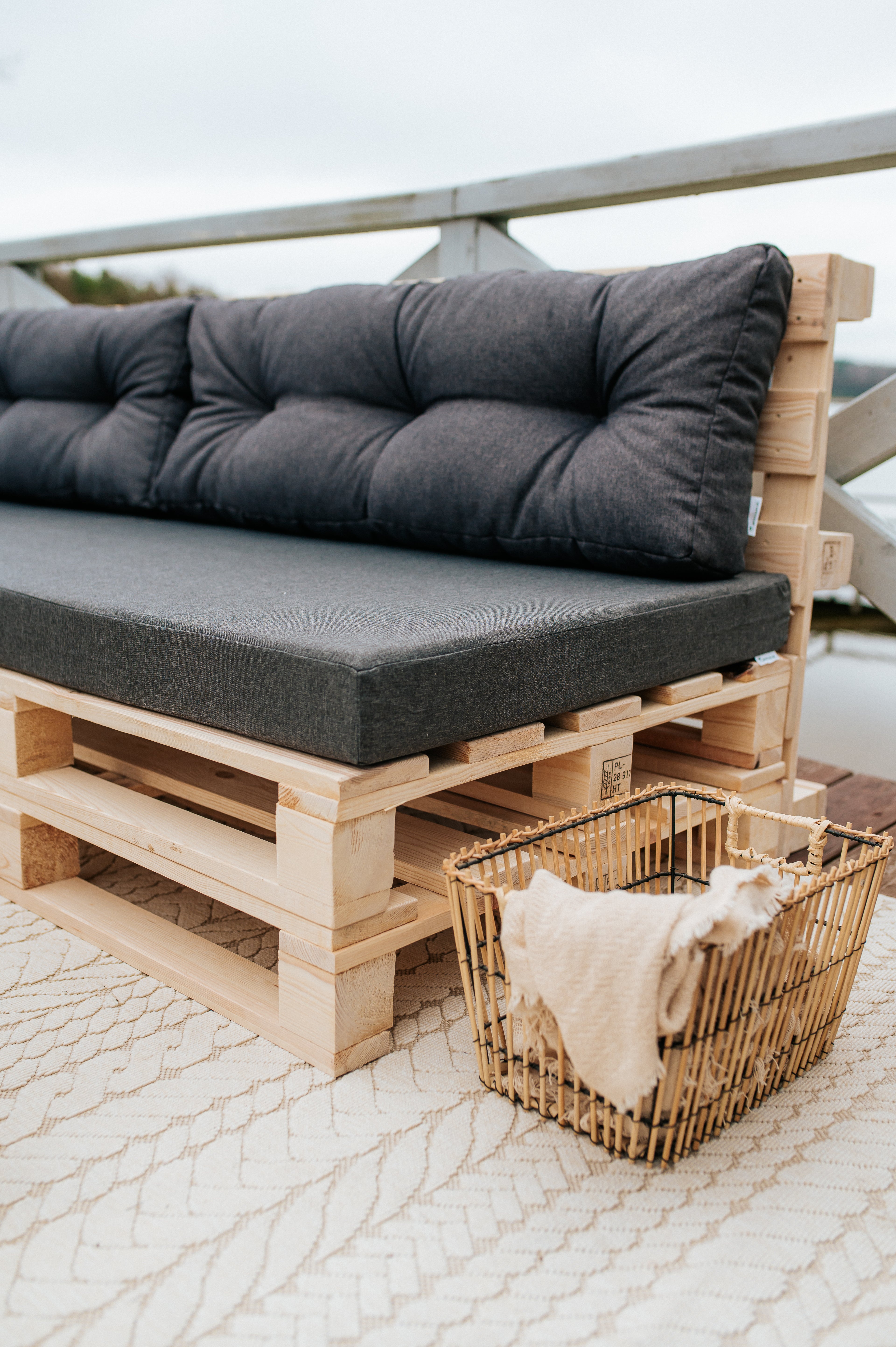 Poduszki na palety, sofy ogrodowe PPF