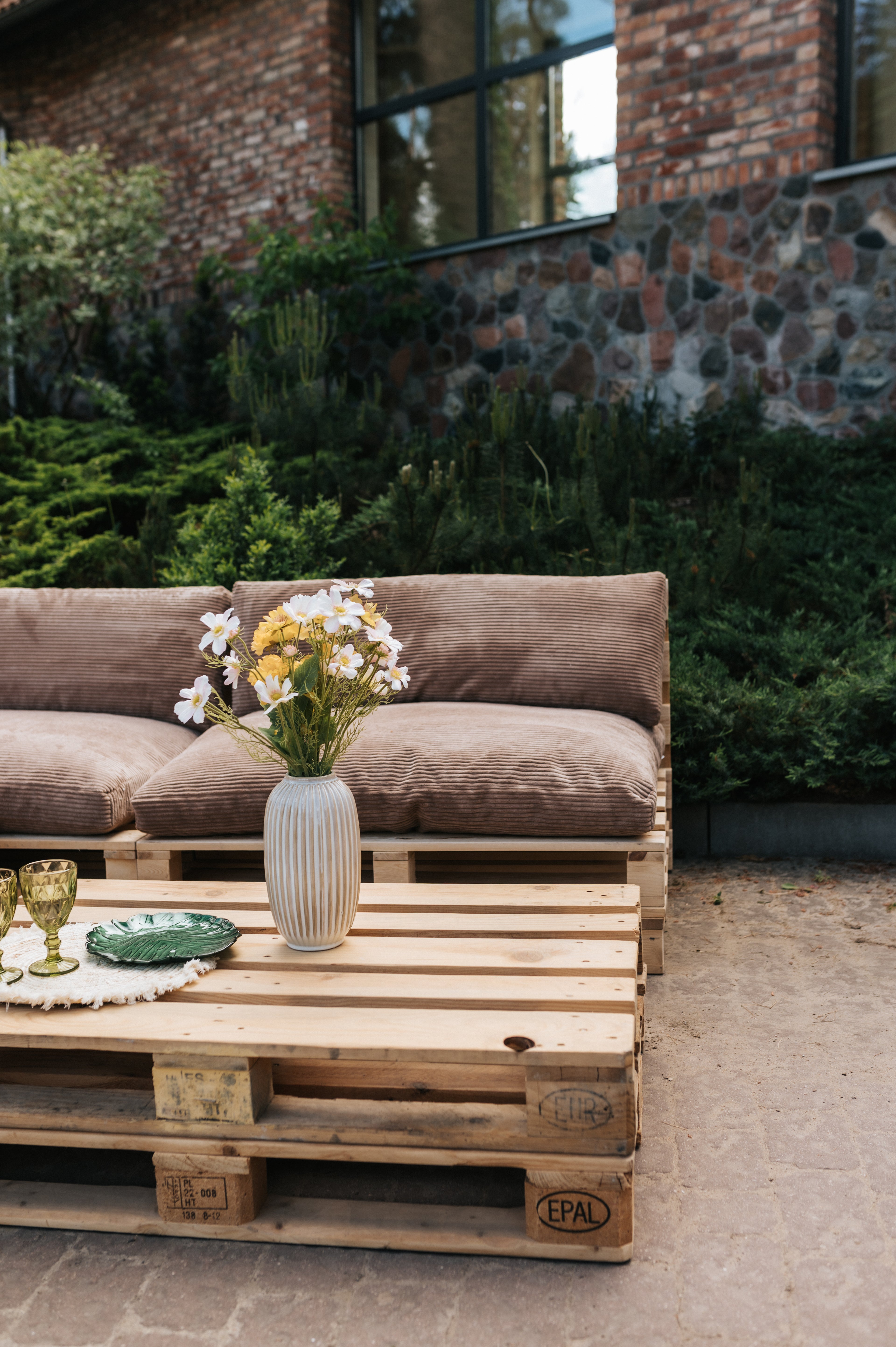 Poduszki na palety, sofy ogrodowe PWL