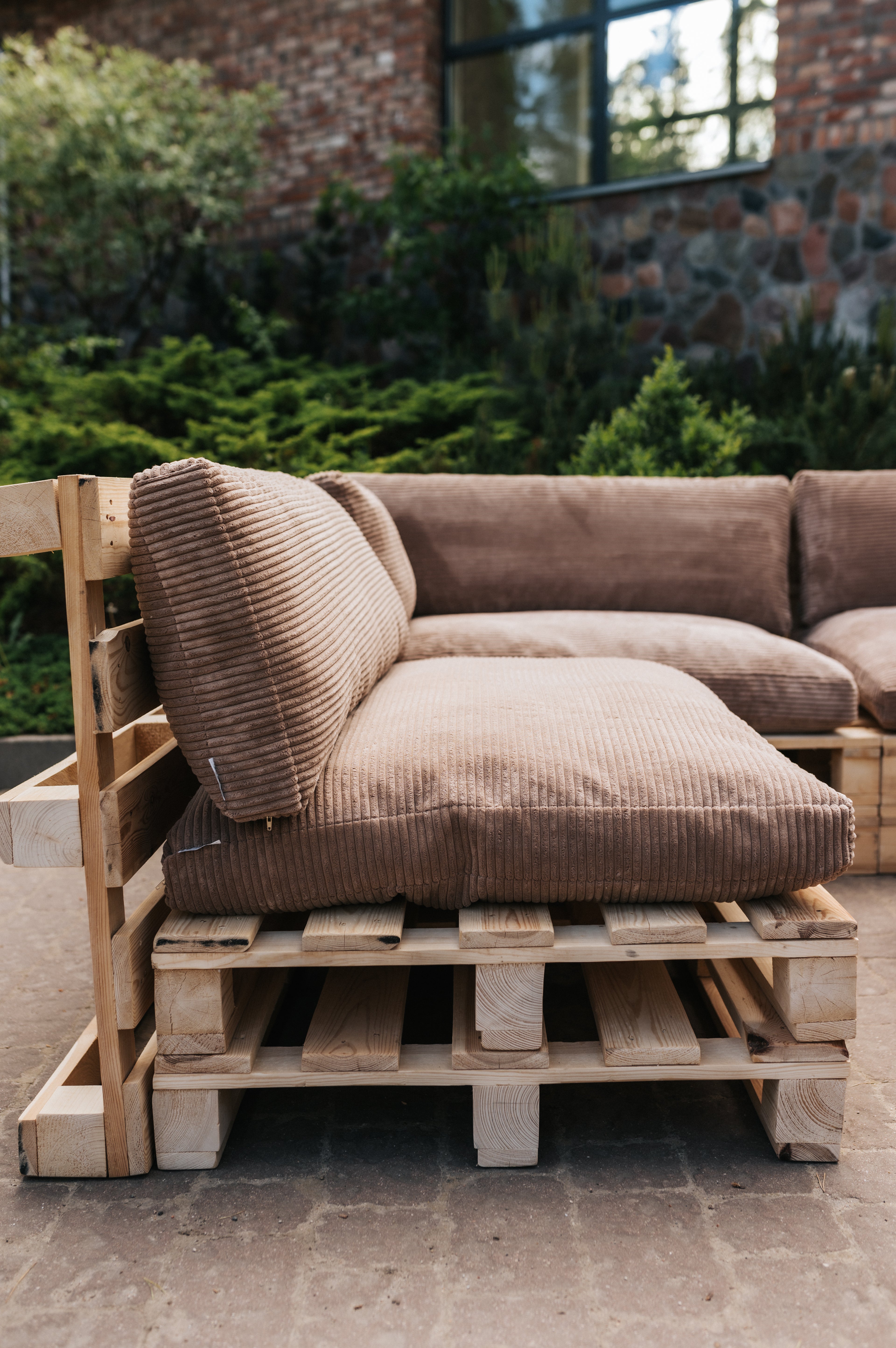 Poduszki na palety, sofy ogrodowe PWL