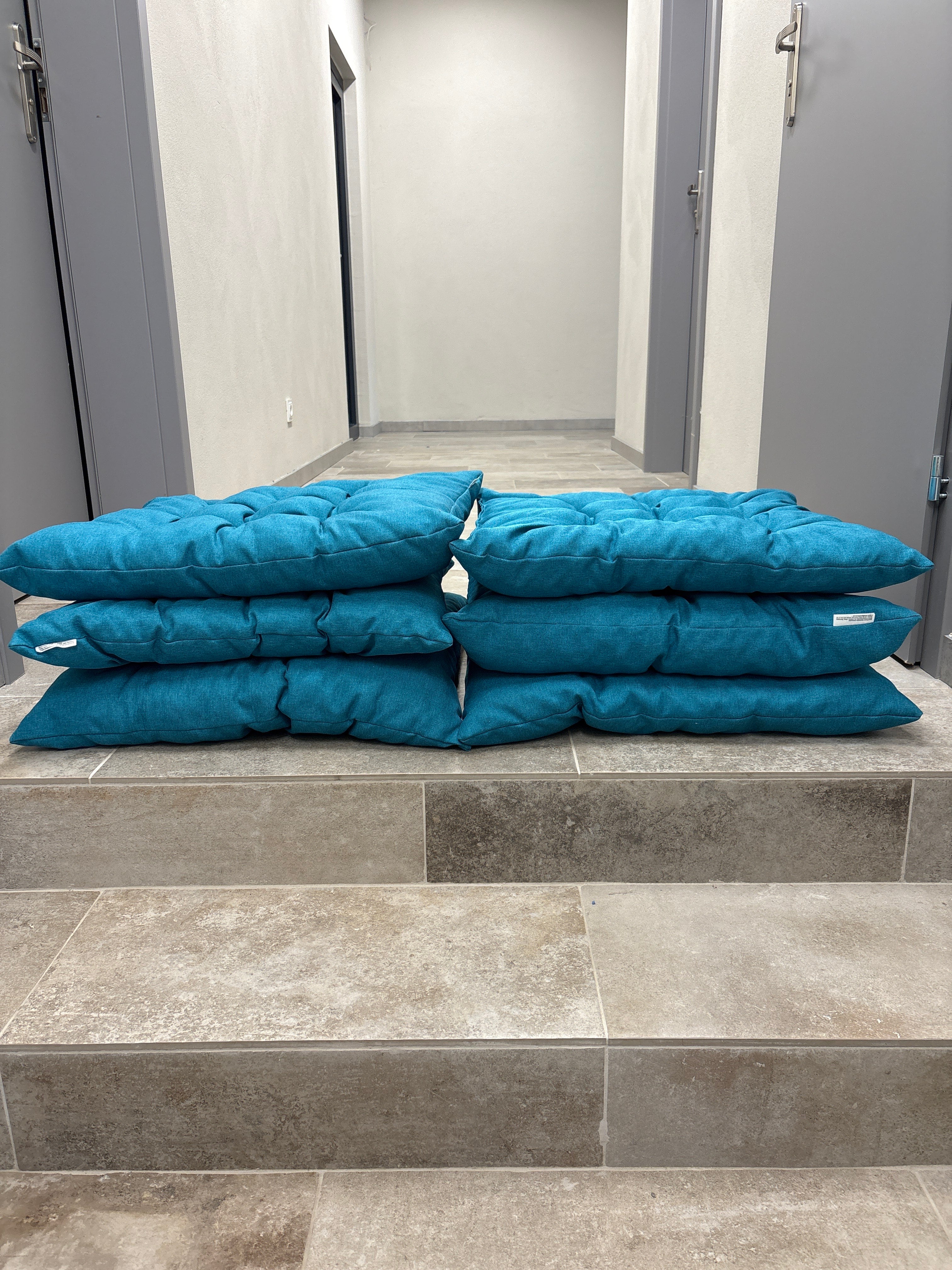 Poduszki 60x60 turkusowe 6 sztuk -wyprzedaż